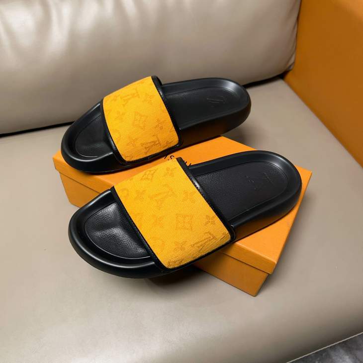 Picture of Louis Vuitton Slippers _SKULVsz38-45h09041540